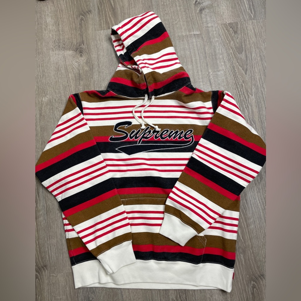 Supreme hoodie